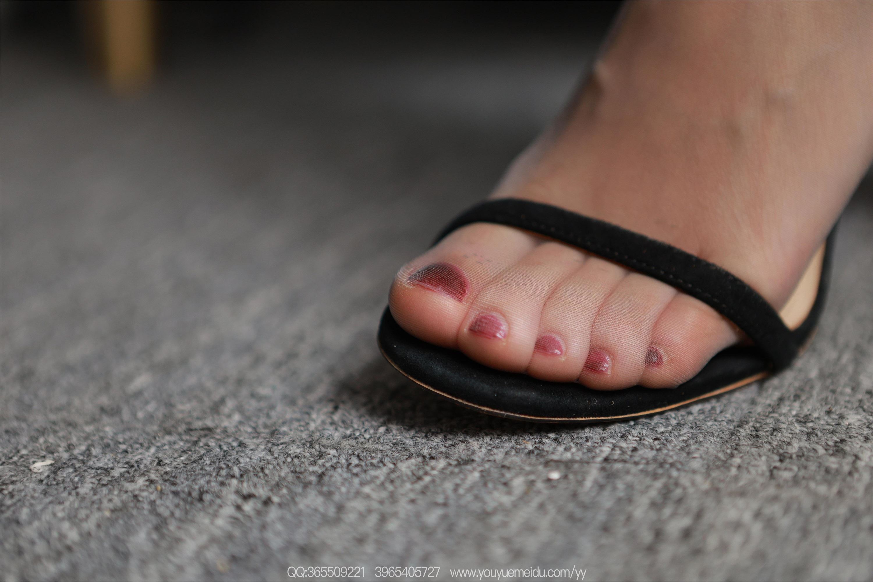 IESS异思趣向  2025.07.11 丝享家 2103 小婕《黑色凉鞋（上）》